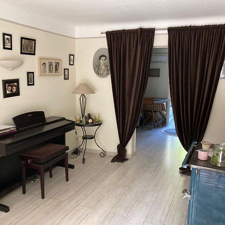 Appartement Complet Ou 2 Chambres De Charme En Centre-Ville Arles Luaran gambar