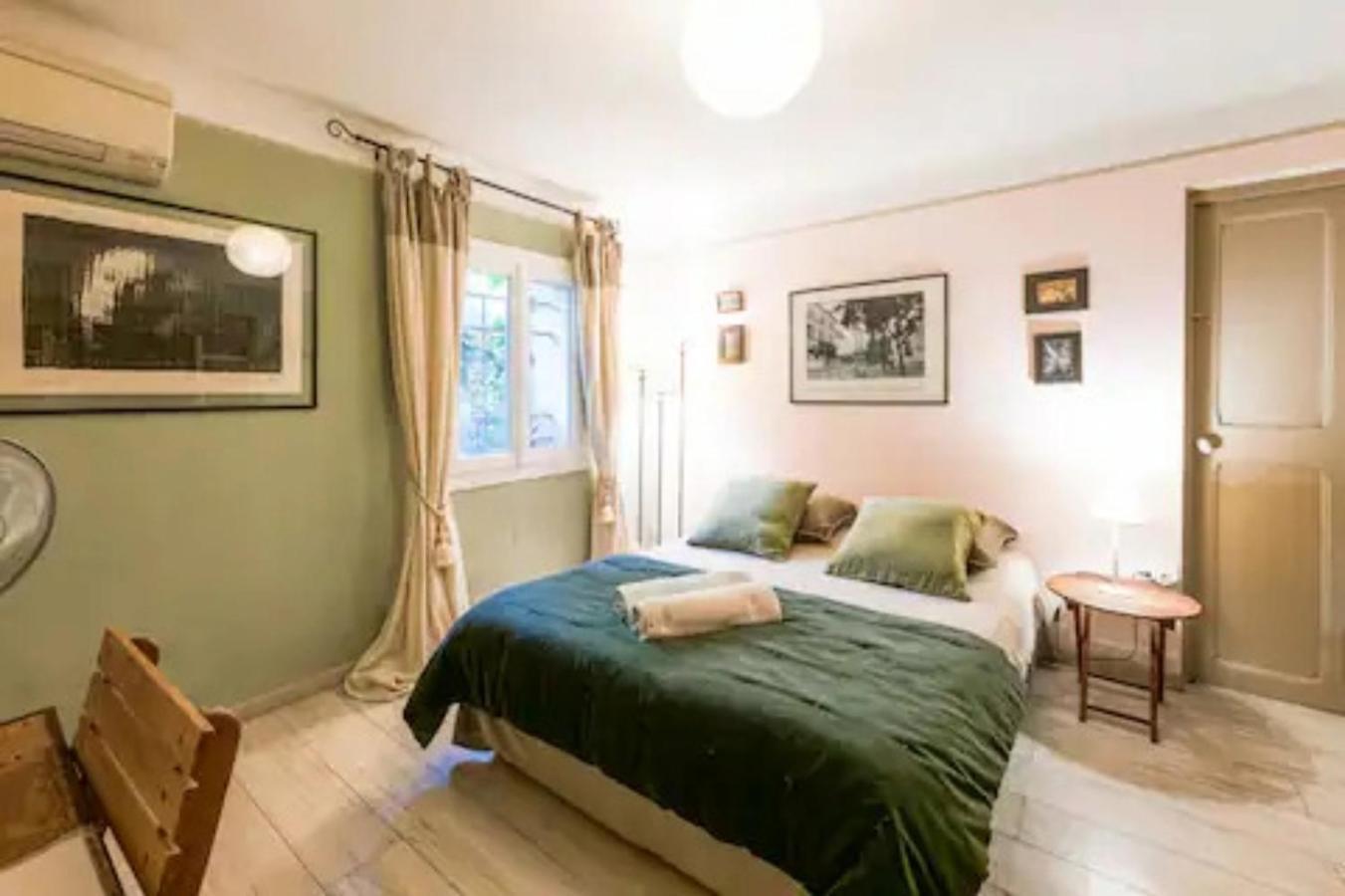 Appartement Complet Ou 2 Chambres De Charme En Centre-Ville Arles Luaran gambar